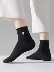 4 Pairs Of Black And White Women's Socks, Silver Flower Love Bow Embroidery Ladies Short Socks Ankle Socks, Daily Casual Sports Wear