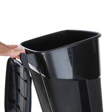 32-Gallon Industrial Strength Wheeled Trash Bin With Locking Lid ('s Choice) - 1 如圖 - 查看 4