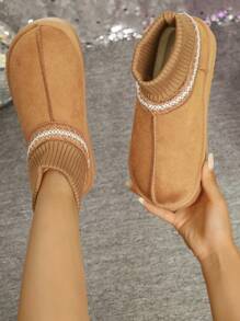 Bottes de cheville brunes en peluche, talon épais et Épais avec design en fourrure dégradé, bottes de neige chaudes et antidérapantes pour l'hiver, avec rehausseur de taille