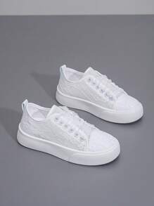 Sneaker da skate traspiranti in rete per donna, scarpe casual alla moda di colore bianco