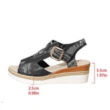 女士麻绳装饰厚底坡跟凉鞋，时尚夏日度假风黑色坡跟凉鞋，适合日常穿搭和各种场合