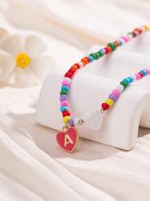1 pieza Collar con colgante de letra inicial colorido y lindo, collar con cuentas de moda, collar con colgante de alfabeto hecho a mano, regalo de vacaciones