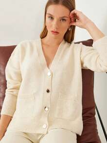 Women's Buttons Pocket Drop-Shoulder Plush Cardigan, Long-Sleeved Tops - Krem - View 4