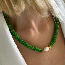 Boho Natürliche Kristallspitzen Anhänger Stein Muschelschale Natürliche grüne Muschelperle Anhänger Halskette für Frauen klassische Mode Halskette Damenschmuck
