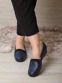 Mocasín De Piel mujer, zapatos de cuña elegantes, mocasines de piel clásicos, calzado casual atemporal, mocasines sin agujetas para dama, zapatos bajos con ajuste flexible, mocasines cómodos de uso diario, calzado formal urbano mujer. - Azul - Ver 3