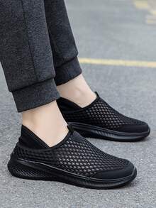 New Adjustable Hook And Loop Elderly Shoes, Middle-Aged & Elderly Parents Swollen Feet Shoes, Men's Extra Wide Shoes For Swollen Feet, Adjustable Strap Postoperative Recovery Shoes, Soft Bottom Lightweight Wide Toe Shoes For Parents (Recommend Ordering One Size Up)