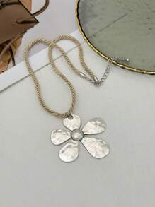 1 pieza Collar colgante de metal con flor de 5 hojas en estilo retro, collar gargantilla bohemio de playa para mujer, para uso diario, fiesta, vacaciones, regalo de joyería