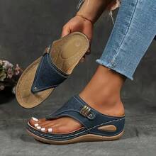 2025 New Style Women's Wedge Heel Flip-Flops - Breathable Hollow-Out Toe & Clip Design, Lightweight Synthetic Cover Sandals With Cushioned EVA Insole & Non-Slip PVC Sole, Slip-On All-Season Casual Shoes, Comfortable Footwear, Crisscross Strap Design, Durable Traction Footwear - 藏青色 - 查看 2