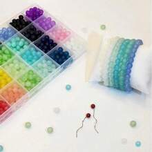 50piezas/384piezas/624piezas Cuentas de vidrio de 8mm para hacer joyas, 24 colores aleatorios Cuentas de de 8mm imitación jade, kit para hacer pulseras con anillo de salto, cierre mosquetón, hilo elástico para hacer pulseras, collares, pendientes, joyas y manualidades como regalo.