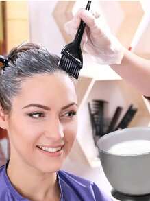 Juego de 6 piezas de accesorios para teñir el cabello que incluye: cepillo, tazón, aplicador, peine, orejeras y mezclador. Ideal para coloración, decoloración y aplicación de tinte en salones profesionales y uso doméstico.