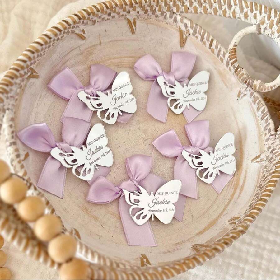 Thẻ acrylic hình bướm cá nhân hóa, Thẻ quà tặng tiệc sinh nhật tuổi 16, Thẻ quà tặng lễ trưởng thành, Thẻ quà tặng tiệc hình bướm, Thẻ tên, Thẻ rửa tội, Đa chức năng, Bền, Trang trí, Tái sử dụng, Tinh tế, Phong cách, Chất lượng cao, Nhiều màu sắc, Hiện đại, Tùy chỉnh, Cá nhân hóa, Độc đáo, Quà tặng lý tưởng cho Cô ấy, Bạn trai, Bố, Bạn gái, Mẹ, Gia đình, Bạn bè, Phòng trà, Nhà, Vườn, Văn phòng, Cho kỷ niệm, Cho Ngày Valentine, Cho Ngày của Mẹ, Cho sinh nhật, Cho Ngày của Cha, Cho lễ tốt nghiệp, Cho đám cưới, Cho tân gia, Tình yêu vĩnh cửu - Bạc - Xem 1