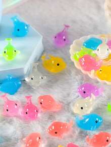 10/30/50pcs DIY Mini Dolphins, Luminous Mini Resin Dolphins, Small Animals That Glow In The Dark, Suitable For Holiday Gifts, Sock Gifts, Party Gifts, Prank Games, Landscape Gardens, Home Decoration, Room Decoration Etc