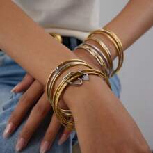 Uworld Minimalistisches zweifarbiges, kreisförmiges Wellenarmband, 3er Set stapelbare Edelstahl Armbänder, Damen Accessoires, Partygeschenk, 18 Karat Goldplattierung