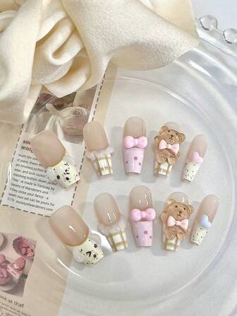 10 stuks schattige en schattige kattenklauwnagelkunst met roze kattenogen, wit lief meisje in pantser, korte stijl, puur handgemaakt, herbruikbaar, neppantser