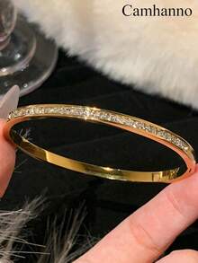 Camhanno 5件套优雅金色不锈钢手链套装，独特设计，是情侣的理想之选，也是完美的日常装饰礼品和珠宝礼物。 - 金色 - 查看 6