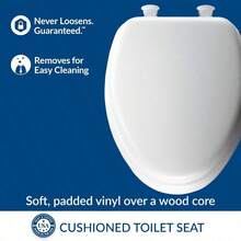 Mayfair Asiento de inodoro acolchado acolchado de vinilo suave sobre asiento de núcleo de madera bisagras seguras fácil de limpiar alargado color blanco - Blanco - Ver 2