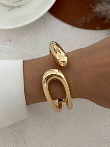 1pc Vintage Minimalist Asymmetric Hollow Metal Teardrop Snake Bracelet, Exaggerated Fashion Geometric Abstract Unique Spring Opening Bangle, Suitable For Women's Daily Commute, Holiday Gifts, Friends Gathering And Banquets, Fashion Accessory