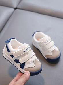Zapatos de bebé y niño pequeño para otoño y primavera con cierre de doble gancho y bucle, suela blanda y antideslizante de TPR transpirable y cómoda, adecuados para niños y niñas de 0 a 4 años, para uso en interiores y exteriores