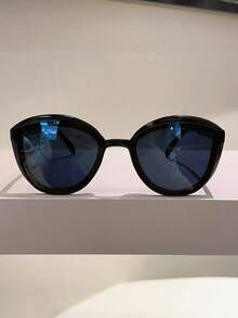 1 副女士新款猫眼形粉色时尚眼镜多层框架设计绿色装饰眼镜简约风格设计大尺寸全框女士配饰眼镜猫眼形墨镜