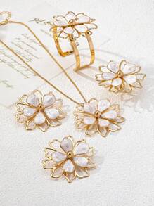 1 Set Elegante y Versátil de Joyería Geométrica con Diseño Calado Floral, que incluye Brazalete Ajustable, Anillo, Collar y Aretes para Mujer