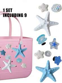 一套9个带有海星贝壳树脂装饰的沙滩包挂饰。套装包含耐用塑料制成的登山扣和装饰扣，包装精美。非常适合为您的沙滩包、钱包、手提包和沙滩配饰增添一抹海滩风情。 - 彩色 - 查看 1