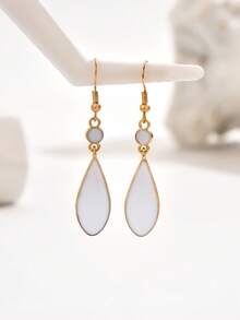 1 对简约法式水滴吊坠耳环，适合女士佩戴，适合派对、度假、通勤、休闲穿着，可作为礼物