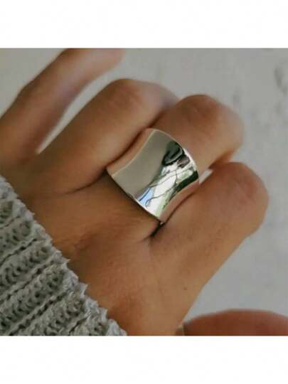 1pc Women Vintage Stylish Personalized Concave-Convex Simple Wide Band Ring, Gold/Silver Color, Creative Finger Ring For Everyday Wear, Party, Festival, Gift