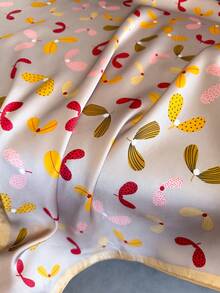 1 件花卉印花 68 厘米小方巾春夏时尚百搭仿丝优雅女士头巾腰带领带包装饰丝巾丝带围巾发饰设计适合日常佩戴。