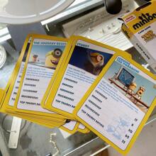 Minions Confezione regalo Minions gioco di carte, versione in inglese - Carte del gioco di carte Minions, carte da gioco da collezione, gioco di gruppo multigiocatore