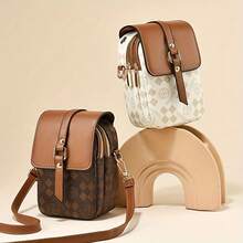 LEATVOOK New Fashion Classic Versatile PU Waterproof Fabric Shoulder Bag, Printed Design Metal Chain Decoration Design French Baguette Bag, Women's Shoulder Bag Suitable For Shopping. Commuting, Travel Use, School Backpack, Best Mother's Day And Valentine's Day Gifts - 米色 - 查看 2