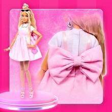 Mattel 芭比甜美魅力时尚娃娃 - 奢华时尚偶像，配有闪光太阳镜、心形包和全套珠宝，是 4 岁及以上女孩的收藏礼物