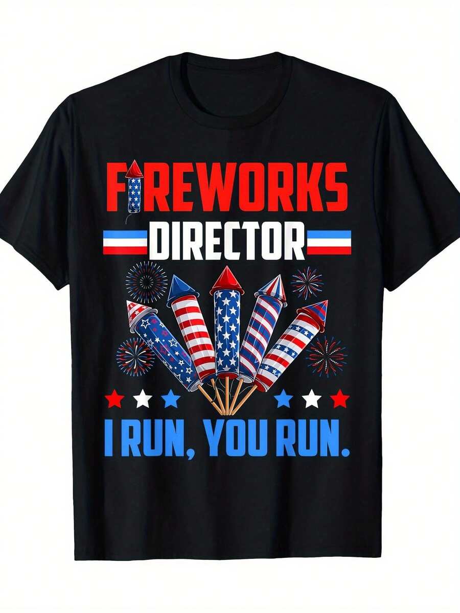 Camiseta Patriótica del 4 de Julio para Hombres - Gráfico "Director de Fuegos Artificiales Si Yo Corro, Tú Corres", 180g 100% Algodón, Diseño de Bandera Americana, Cohetes y Estrellas, Camiseta Casual de Manga Corta para Celebraciones del Día de la Independencia, BBQs, Desfiles y Fiestas en la Playa, Atuendo de Celebración| Camiseta Gráfica Festiva| Ropa cómoda de algodón, ropa con la bandera estadounidense - Negro - Ver 1