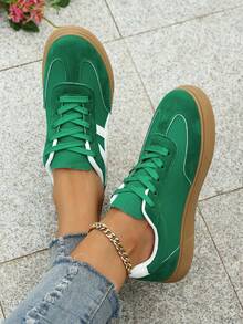 New Casual Sports Shoes, Fashionable Green Versatile Trainers, Faux Suede Fabric Lace-Up Women / Student Sneakers - Green - View 5