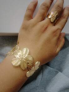 一套金色花朵开口手镯戒指珠宝设计女士珠宝 - 金色 - 查看 2