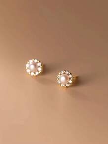 1 par de brincos elegantes e minimalistas de aço inoxidável redondos com microincrustações de pérolas, modernos e versáteis