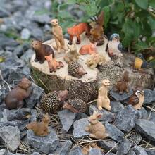 Bộ tượng động vật thu nhỏ – Tượng nhỏ bằng nhựa vẽ tay để trang trí khu vườn cổ tích, Phụ kiện hồ cạn mini tự làm, Đồ trang trí cây cảnh, Đồ trang trí chậu hoa, Phong cảnh rêu, Làng Giáng sinh, Diorama & Cảnh trên bàn | Bộ sưu tập mô hình thu nhỏ thực tế về rừng và trang trại có Nhím, Chim, Sóc, Cừu, Gà, Vịt, Thỏ, Mèo, Cú, Cáo, Gấu, Ếch, Lợn, Bò - Nhiều màu - Xem 3