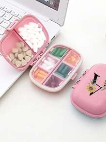 便携式 8 格密封药盒，防尘防潮，一周 7 天使用，黑色雏菊向日葵字母艺术字母设计，药丸、胶囊和维生素收纳盒，首字母旅行药丸收纳盒，8 格便携式 A-Z 字母药盒，每日维生素药盒，口袋钱包药品收纳盒小药丸容器，字母 ID 吊饰收纳盒 - 彩色 - 查看 5