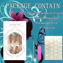 Uñas postizas cuadradas medianas con diseños de Glow Haven, uñas falsas acrílicas de longitud media con forma cuadrada, uñas en forma de ataúd cortas artificiales con encantos, adhesivo para uñas postizas para mujeres y niñas (CY1040) - Línea dorada y diamantes de imitación azules - Ver 8