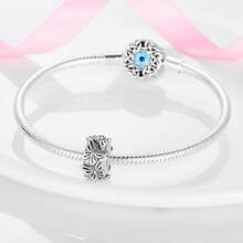 S925镀银，多种款式定位扣供您选择，夹扣锁设计，小巧尺寸，轻松搭配各种手链和项链。它们可以让您的珠宝组合更加个性化，轻松打造您的独特风格，让每件串珠配饰都更加与众不同。 - 銀色 - 查看 4