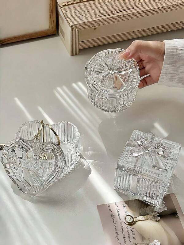 1 pièce Boîte à bijoux en verre cristal avec nœud papillon, boîte de rangement multifonctionnelle transparente et délicate. Convient pour la décoration de la coiffeuse, du salon, de la chambre à coucher. Cadeau parfait pour les bibelots, les collations, les fêtes.