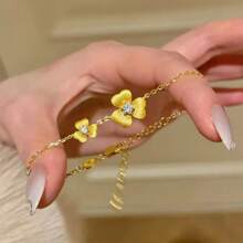 1pc Women 18K Gold Plated Clover Flower Braided Bracelet, Vintage Coin Style