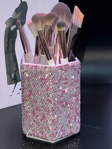 1 hộp đựng cọ trang điểm hình lục giác đính đá, dung tích lớn, đính pha lê nhiều màu, kiểu dáng sang trọng lấp lánh, họa tiết kim cương phủ kín, hình trụ lục giác, chi tiết cạnh tinh tế, hộp đựng dụng cụ mỹ phẩm, thích hợp cho bàn trang điểm phòng ngủ, bàn trang điểm, hộp đựng trang sức, túi đựng, hộp đựng cọ trang điểm, giá đựng cọ, hộp đựng nước hoa, túi xách, quà tặng cho phụ nữ, quà Giáng sinh, ý tưởng quà tặng cho phụ nữ, trang trí phòng. - Hồng - Xem 7