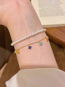 1 pièce Bracelet trèfle à quatre feuilles plaqué or 18 carats de couleur dopamine, design serti de zirconium, élégant et polyvalent. Convient aux femmes, pour les rendez-vous, les soirées, les cadeaux pour l'anniversaire de la petite amie/meilleure amie