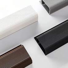 1 件装电线整理器托盘、游戏桌电缆管理整理器、电缆固定器、电线管道、隐藏式电缆布线、桌下电缆整理器、电线隐藏器、电缆槽、桌面电缆托盘