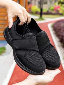 New Adjustable Hook And Loop Elderly Shoes, Middle-Aged & Elderly Parents Swollen Feet Shoes, Men's Extra Wide Shoes For Swollen Feet, Adjustable Strap Postoperative Recovery Shoes, Soft Bottom Lightweight Wide Toe Shoes For Parents (Recommend Ordering One Size Up)