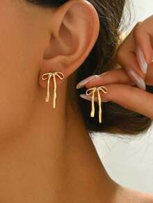 1pair Luxurious & Fashionable, Soft & Versatile Bowknot Earrings, Suitable For Daily Wear By Women