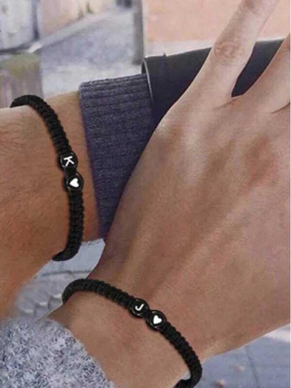 1 pièce Bracelets de couple 26 lettres pour femmes et adolescentes, bracelets tressés ajustables avec initiales de A à Z, cadeaux pour la remise des diplômes, l'anniversaire, la Saint-Valentin