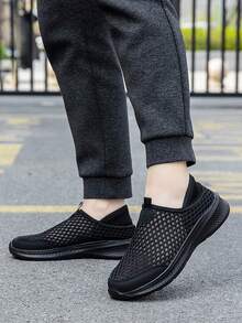 New Adjustable Hook And Loop Elderly Shoes, Middle-Aged & Elderly Parents Swollen Feet Shoes, Men's Extra Wide Shoes For Swollen Feet, Adjustable Strap Postoperative Recovery Shoes, Soft Bottom Lightweight Wide Toe Shoes For Parents (Recommend Ordering One Size Up)