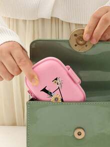 便携式 8 格密封药盒，防尘防潮，一周 7 天使用，黑色雏菊向日葵字母艺术字母设计，药丸、胶囊和维生素收纳盒，首字母旅行药丸收纳盒，8 格便携式 A-Z 字母药盒，每日维生素药盒，口袋钱包药品收纳盒小药丸容器，字母 ID 吊饰收纳盒 - 彩色 - 查看 6