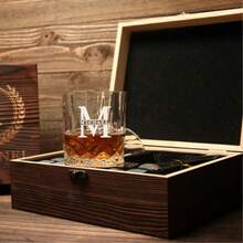 Tylko jedna szklanka, 1 sztuka spersonalizowanej szklanki do whisky, mała szklanka 220 ml, grawerowana szklanka do whisky, prezent na Dzień Ojca, prezent dla Pana Młodego, prezent na rocznicę, ślub i Walentynki, prezent dla miłośników whisky